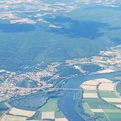 Flugwegposition um 15:18:16: Aufgenommen in der Nähe von Kreisfreie Stadt Regensburg, Regensburg, Deutschland in 2035 Meter